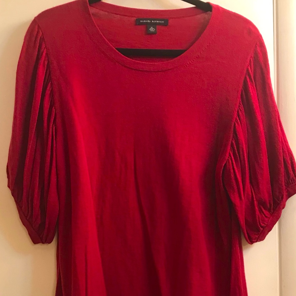Banana Republic light weight sweater knit top